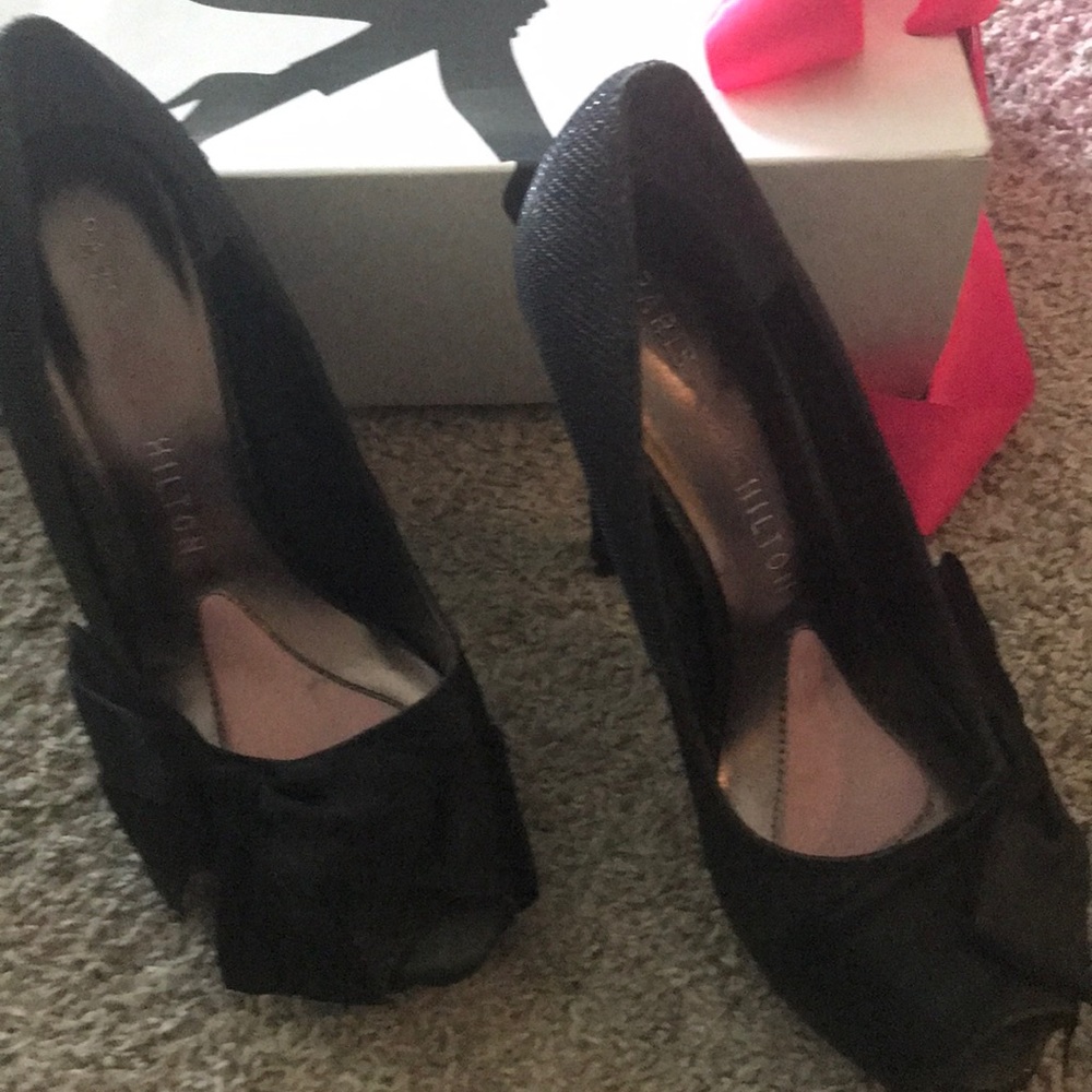 ParisHilton Black Peep toe pump